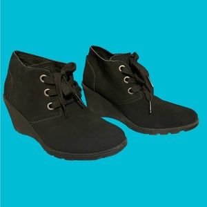 SZ 9 BOBS BY SKETCHERS